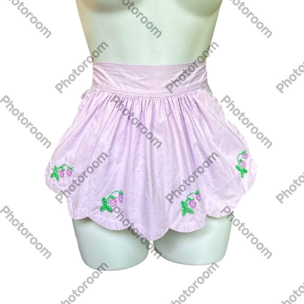 51” Apron Vintage Cottagecore MCM Floral Embroidered Berries